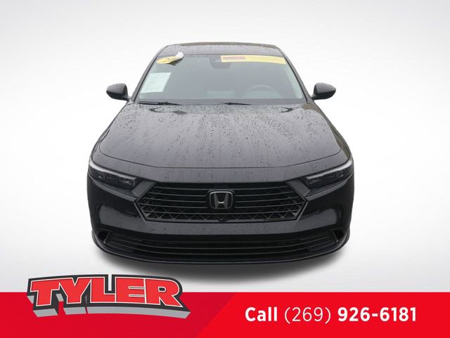 Certified 2023 Honda Accord EX image 2