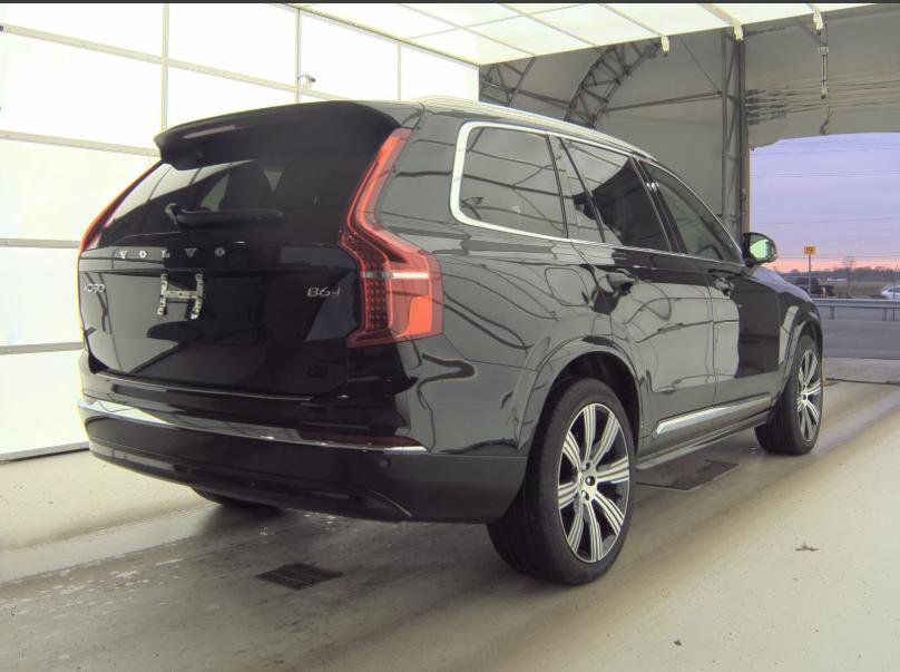 Used 2023 Volvo XC90 B6 Ultimate w/ Protection Package Premier image 2