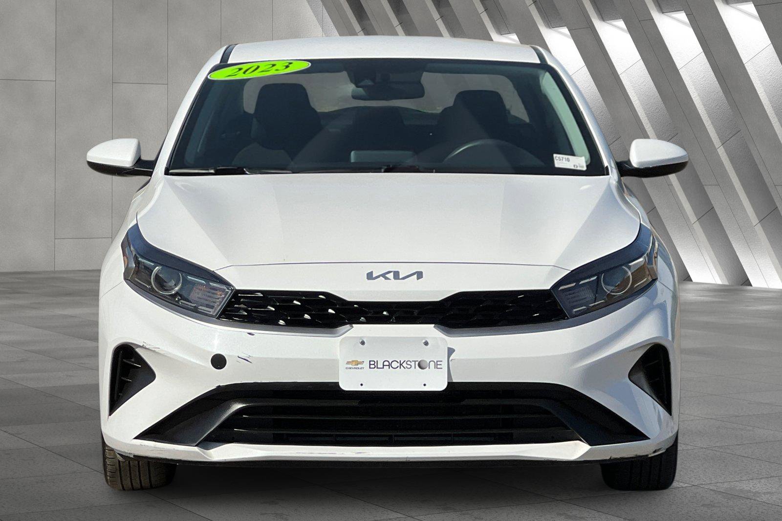 Used 2023 Kia Forte LXS image 9