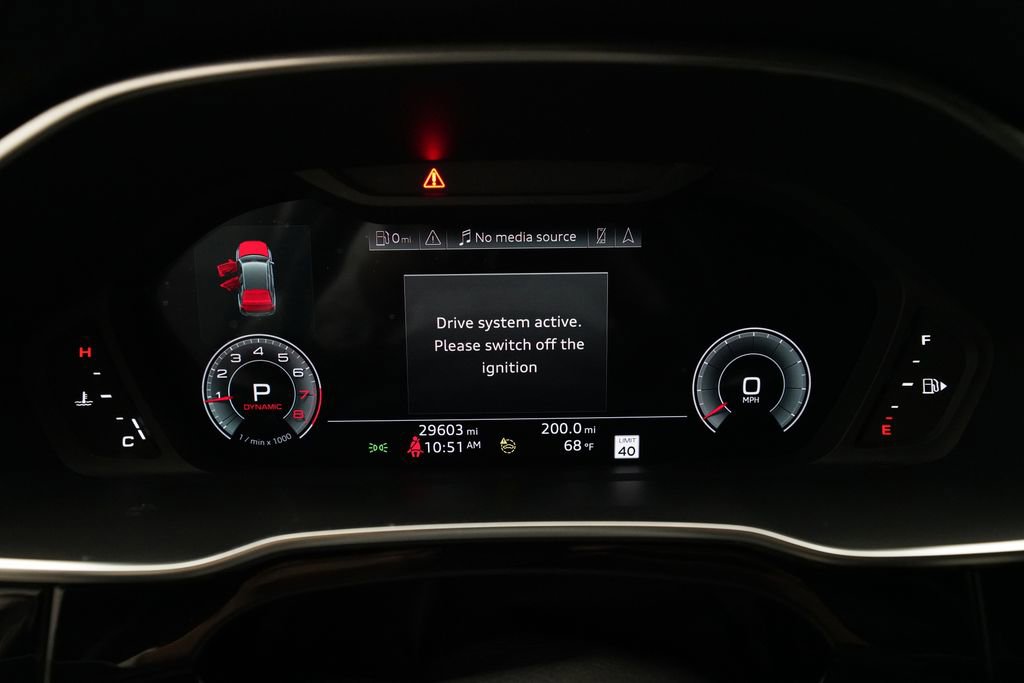 Used 2023 Audi Q3 2.0T Premium Plus w/ Premium Plus Package image 2