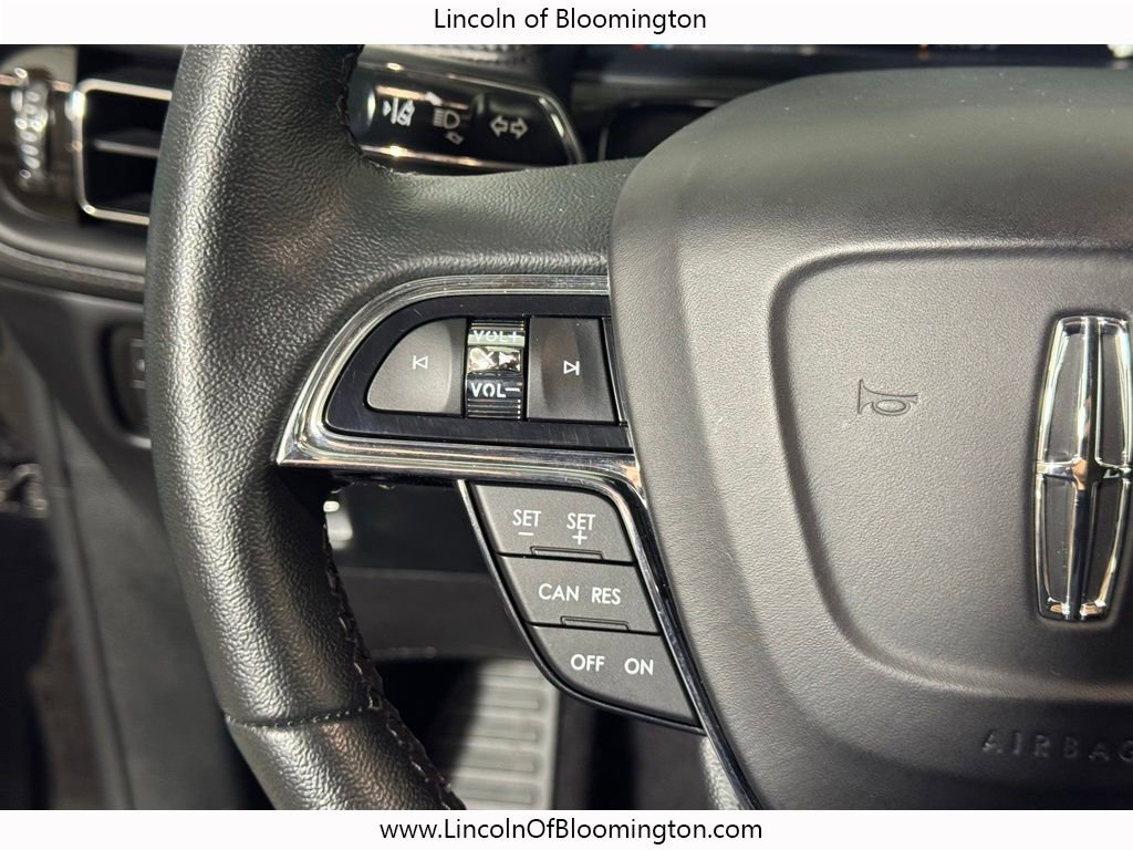 Used 2023 Lincoln Nautilus AWD w/ Premium Package image 26