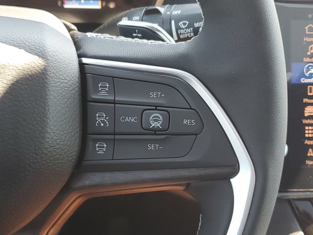 New 2026 Jeep Grand Cherokee L Limited w/ Limited Altitude Package AWD/4WD image 24