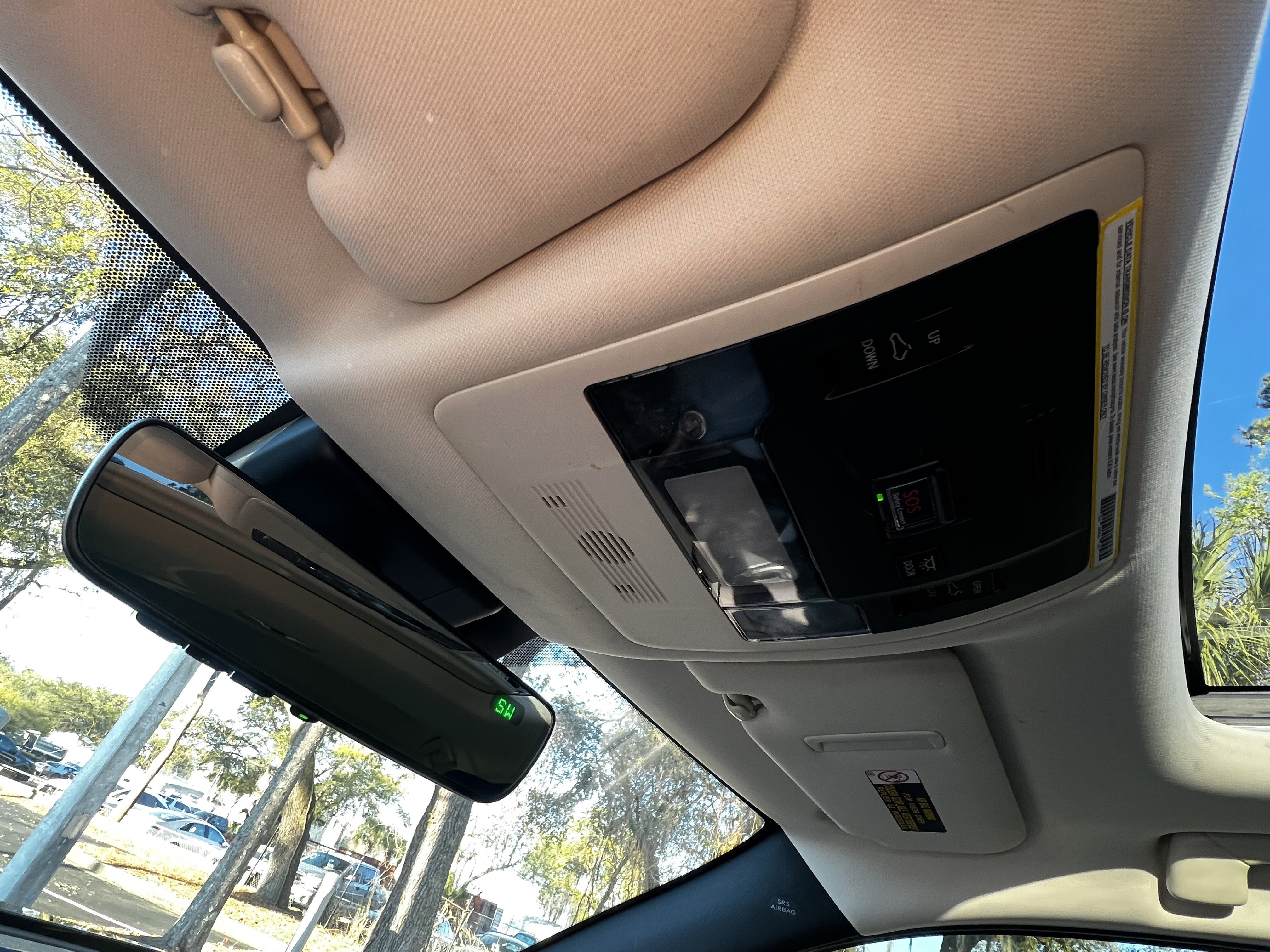 Used 2019 Lexus UX 250h w/ Premium Package image 28