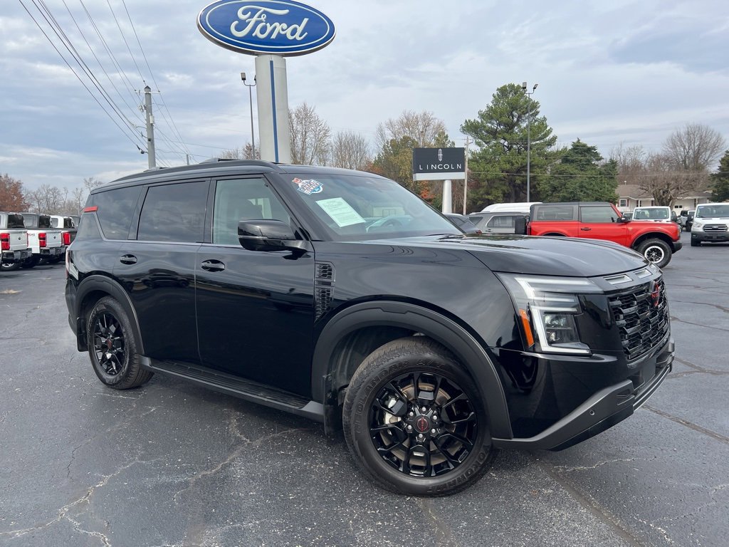 Used 2025 Nissan Armada PRO-4X w/ Pro-4X Premium Package image 3