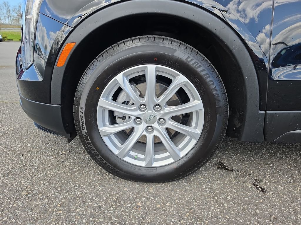 Certified 2021 Cadillac XT4 Luxury w/ Cold Weather Package image 35