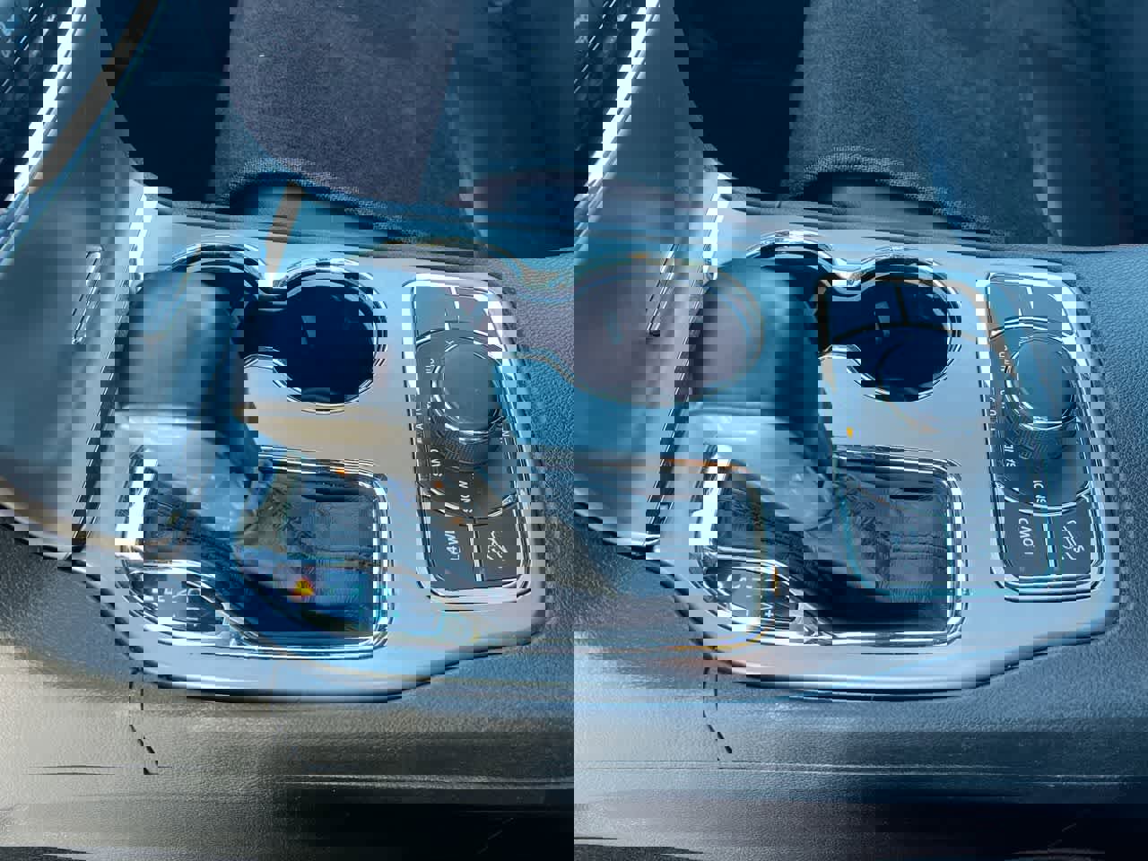 Used 2020 Jeep Grand Cherokee Limited image 20