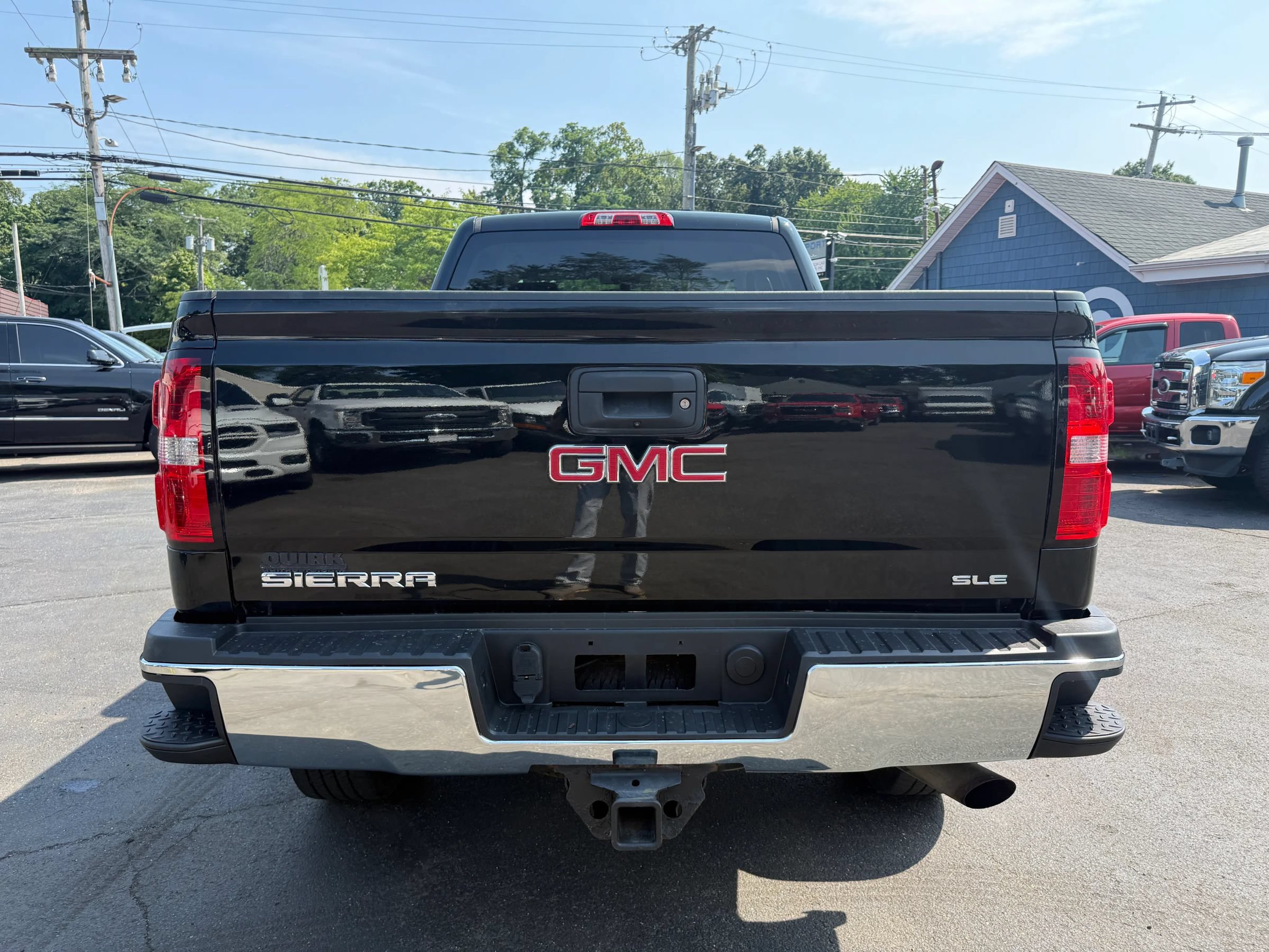 Used 2016 GMC Sierra 2500 SLE w/ SLE Preferred Package AWD/4WD image 8