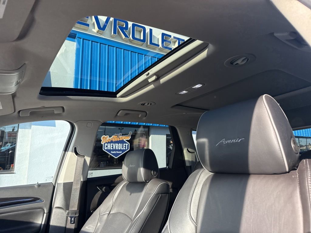Used 2020 Buick Enclave Avenir w/ Avenir Technology Package image 29
