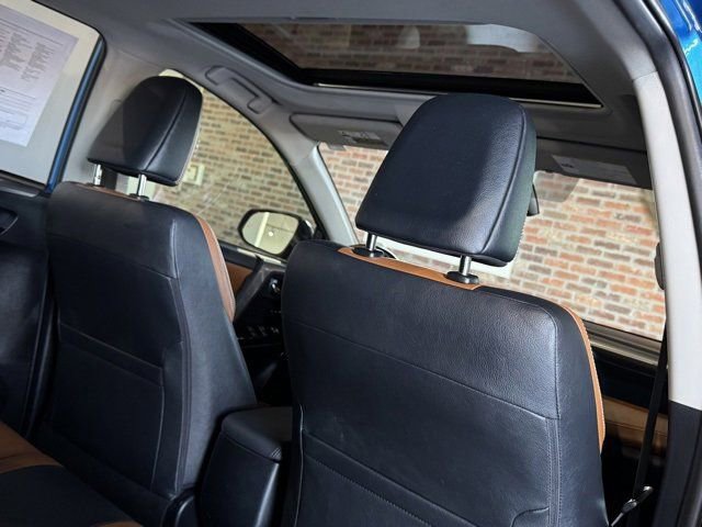 Used 2017 Toyota RAV4 Limited image 28