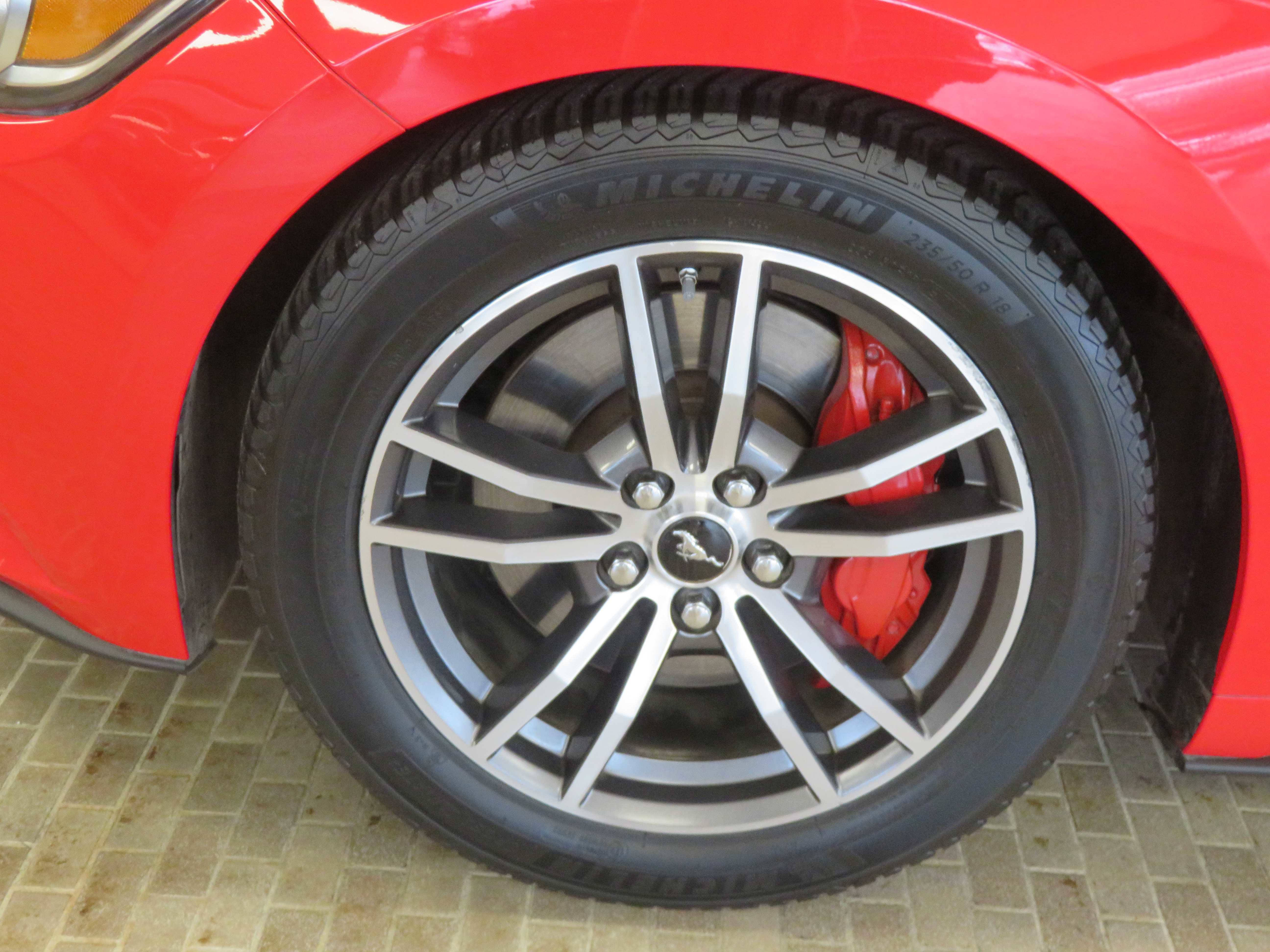 Used 2017 Ford Mustang GT image 7