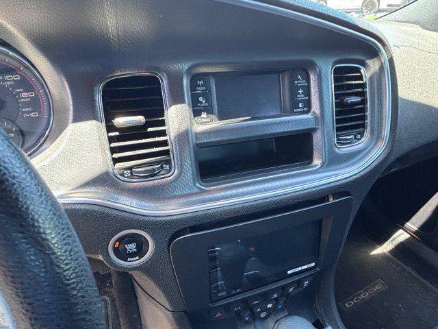 Used 2014 Dodge Charger SE RWD image 9