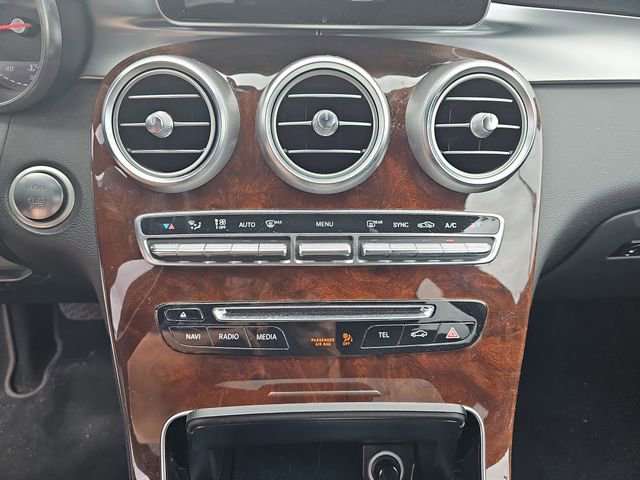 Used 2017 Mercedes-Benz GLC 300 4MATIC image 21