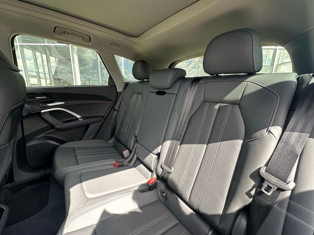 New 2025 Audi Q5 Premium Plus image 24