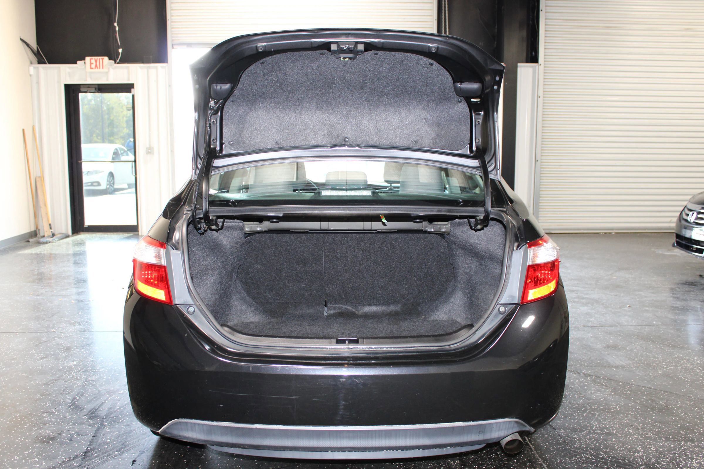 Used 2014 Toyota Corolla L FWD image 26