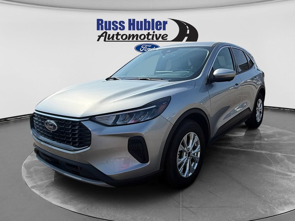 Used 2023 Ford Escape Active w/ Tech Pack #2 AWD/4WD image 1