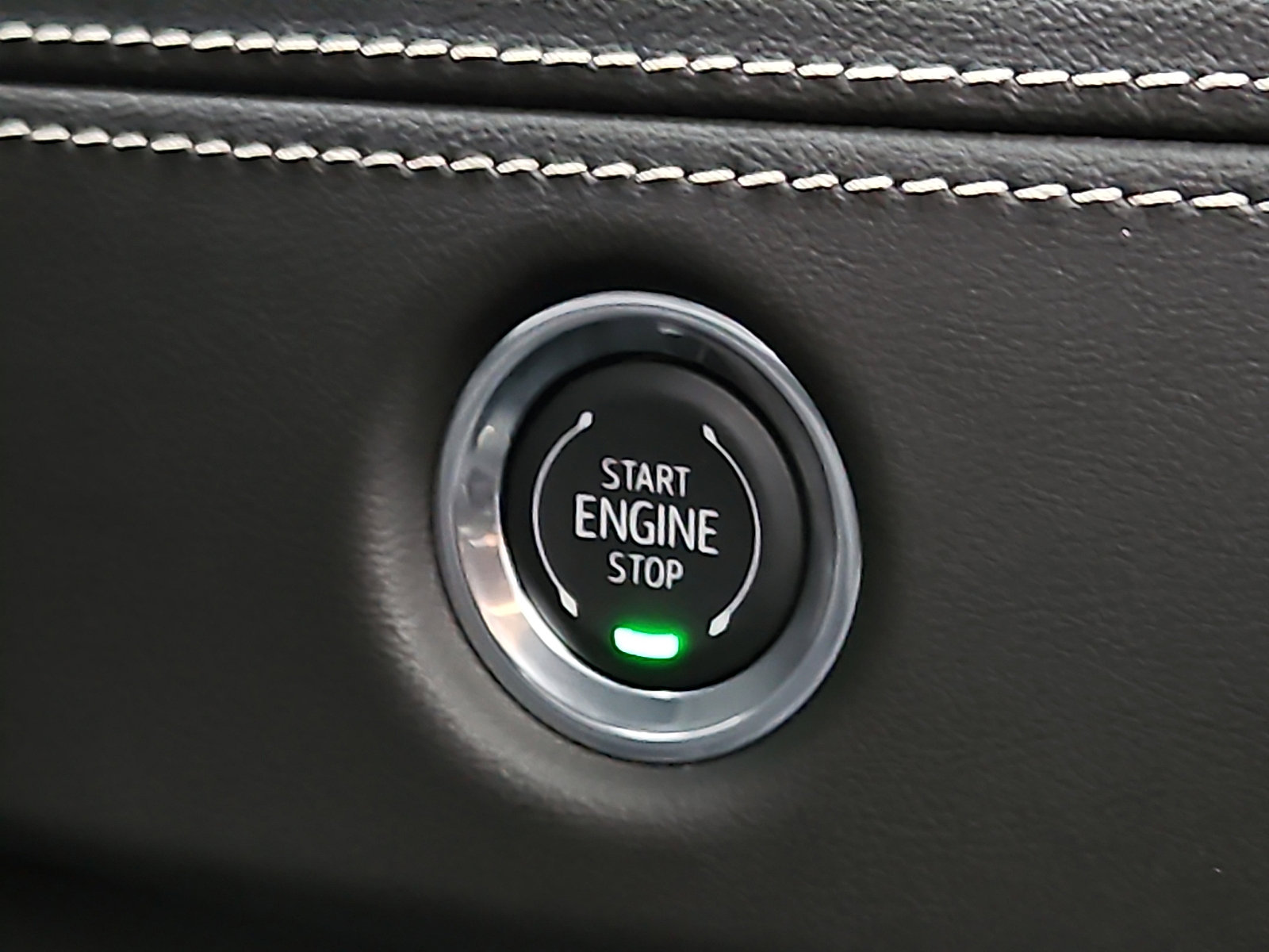 Certified 2026 Cadillac Escalade ESV Sport w/ LPO, ONYX Package image 24