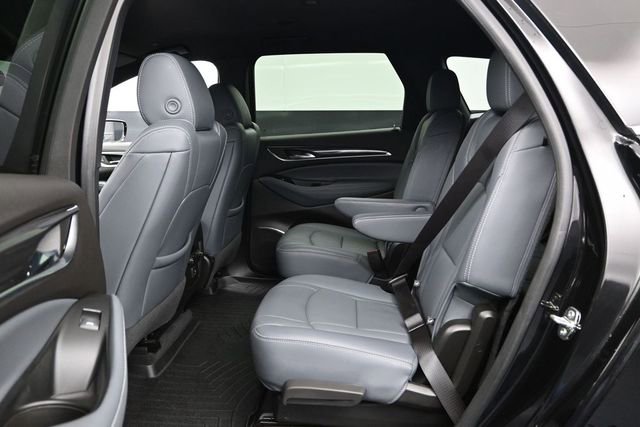Used 2023 Buick Enclave Essence FWD image 25