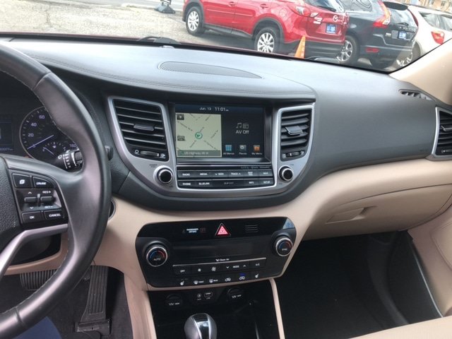 Used 2017 Hyundai Tucson Limited w/ Cargo Package AWD/4WD image 25