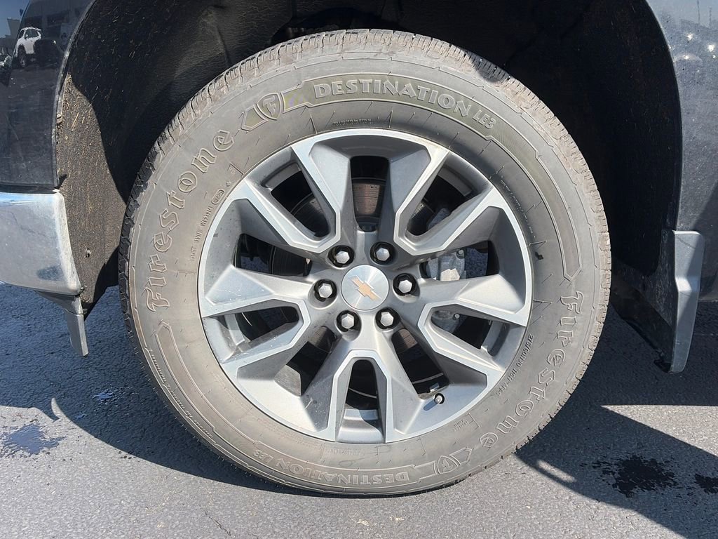 Used 2023 Chevrolet Silverado 1500 LT AWD/4WD image 26