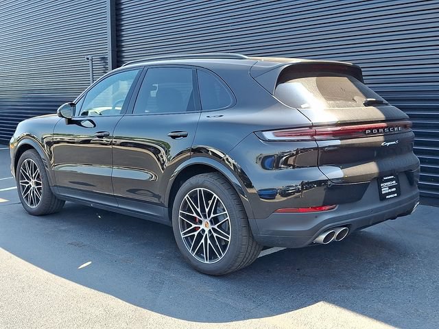Certified 2026 Porsche Cayenne S AWD/4WD image 3