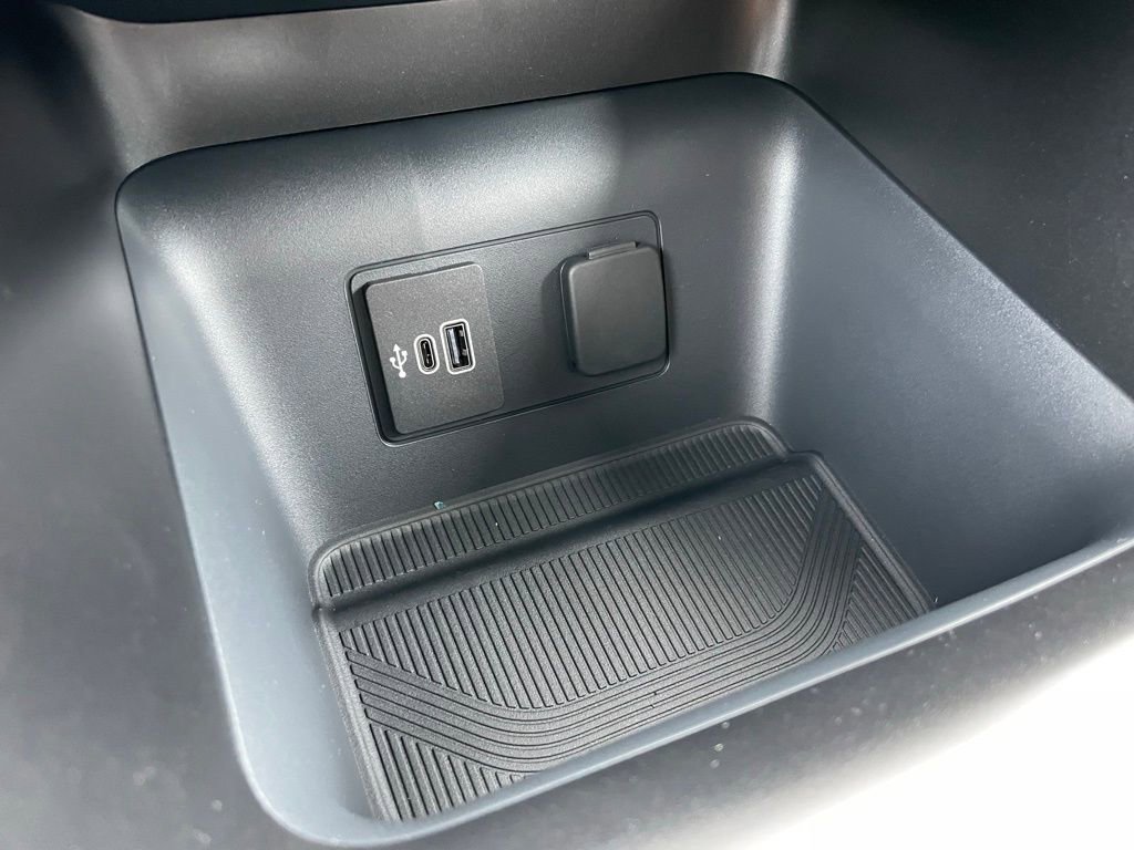 New 2026 Ford Explorer Active w/ Active Comfort Package image 14