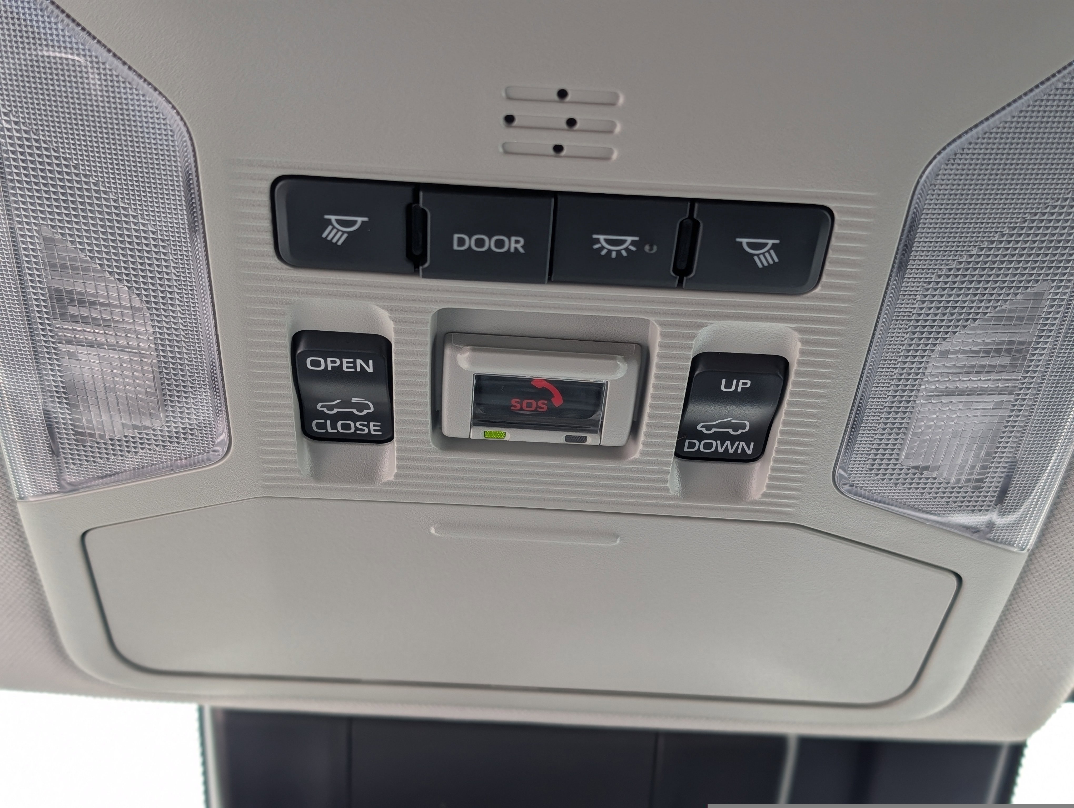 Used 2022 Toyota RAV4 XLE Premium image 27