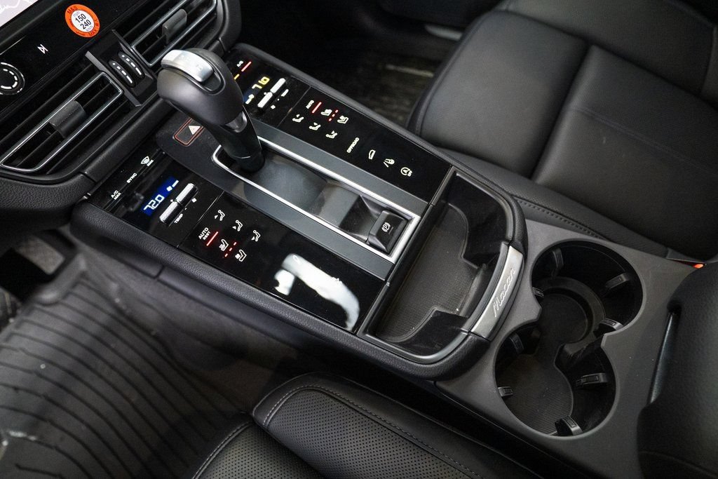 New 2026 Porsche Macan S AWD/4WD image 24