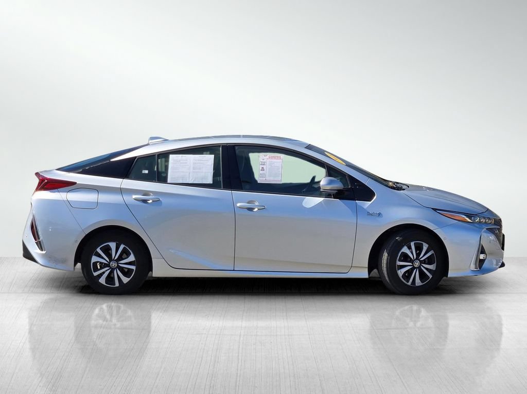 Used 2018 Toyota Prius Prime Advanced FWD image 4