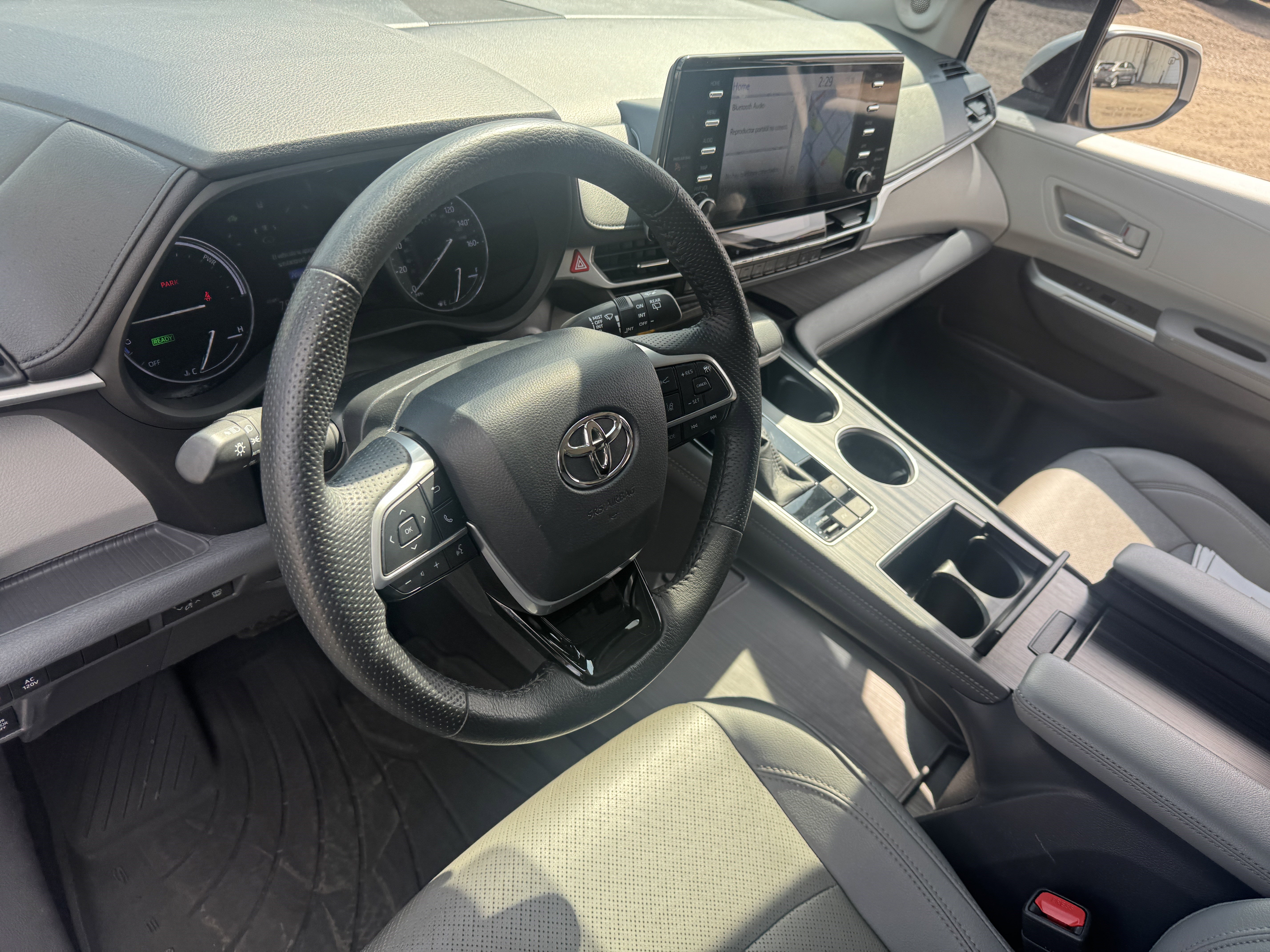 Certified 2021 Toyota Sienna Limited image 13