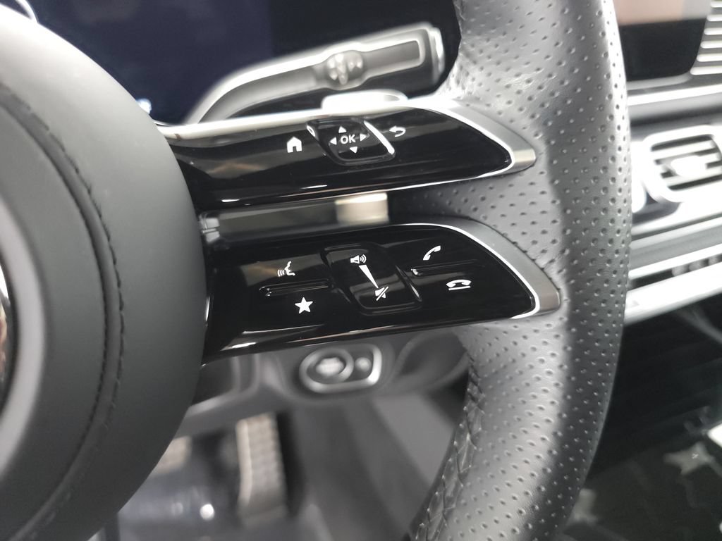 Certified 2025 Mercedes-Benz GLS 450 4MATIC image 13