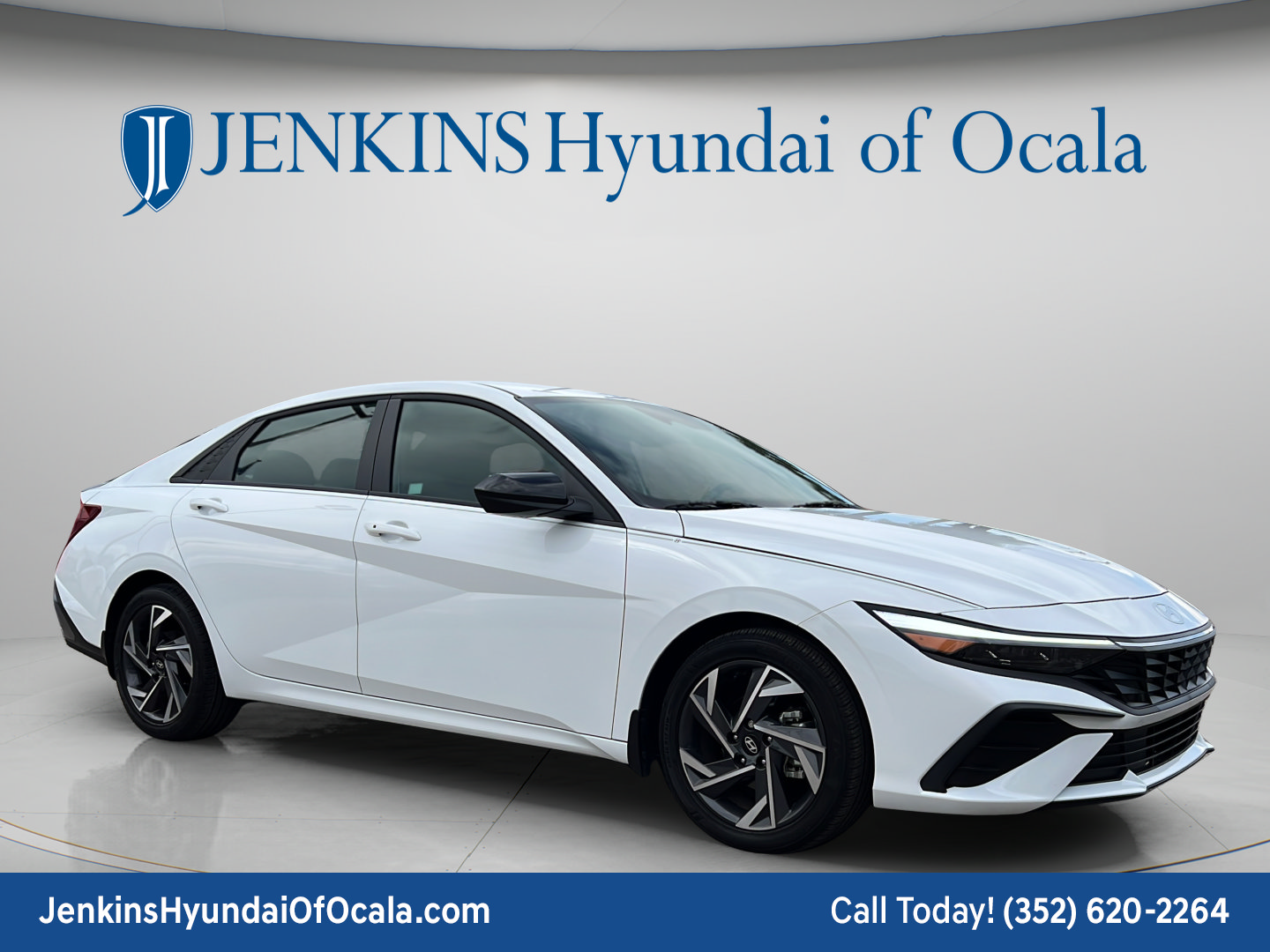 Certified 2025 Hyundai Elantra Sport FWD image 1
