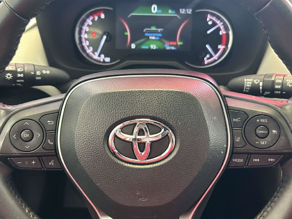 Used 2024 Toyota RAV4 XLE Premium FWD image 27