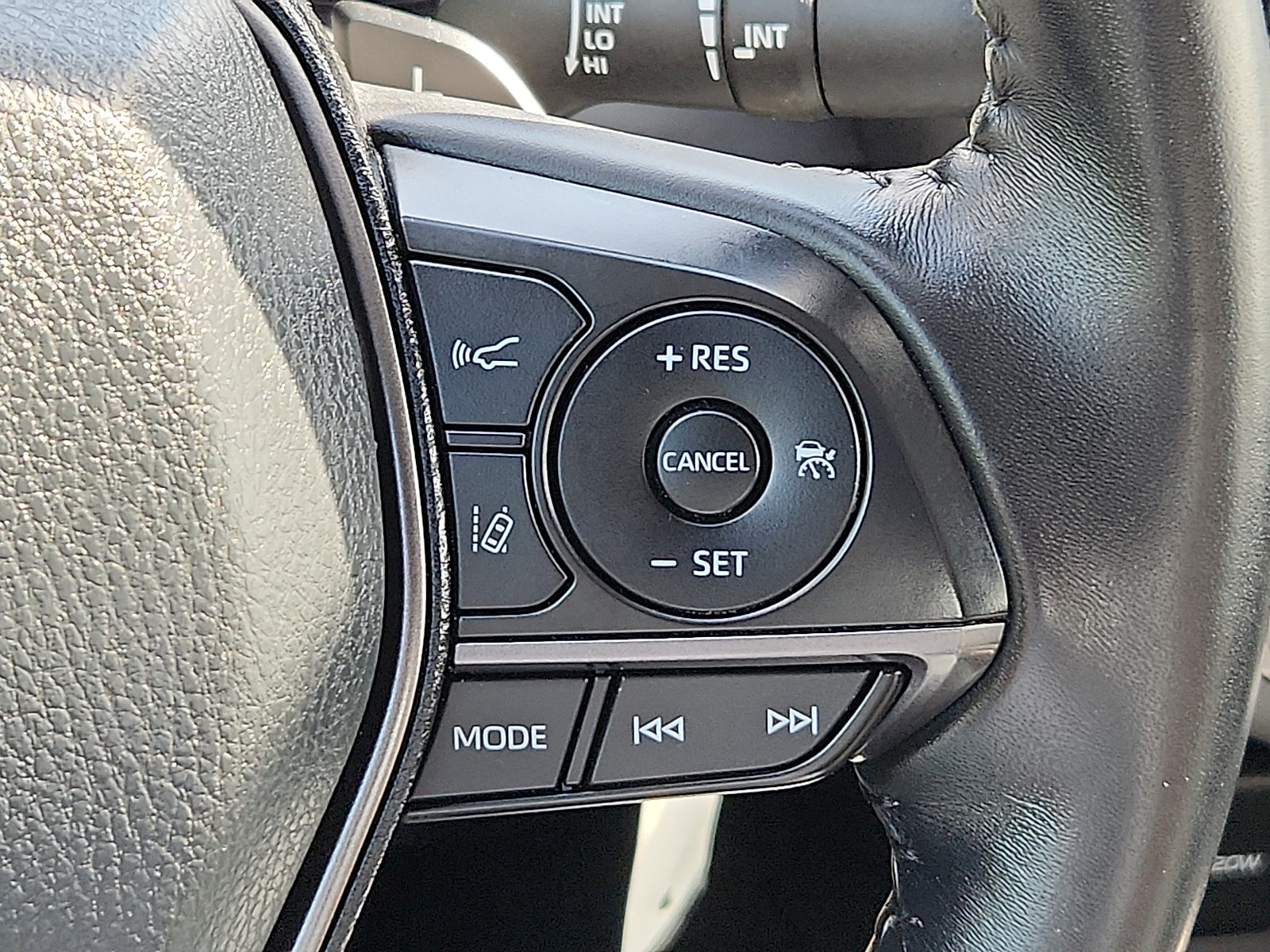 Used 2021 Toyota Camry SE AWD/4WD image 21