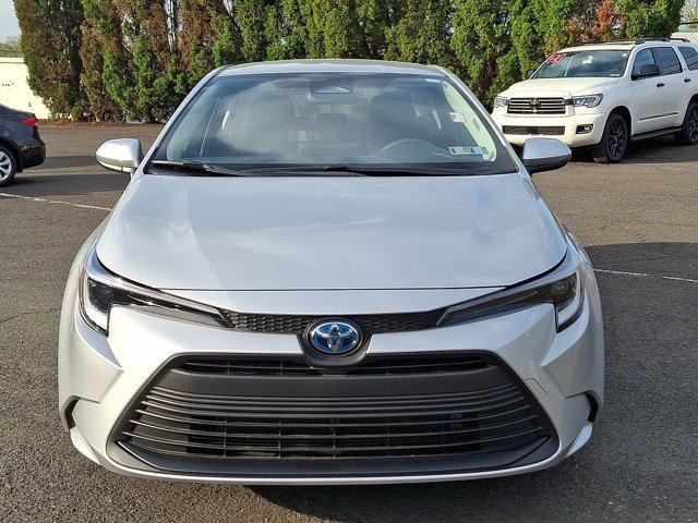 Certified 2025 Toyota Corolla LE FWD image 29