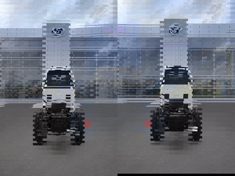 New 2026 Ford F550 4x4 Crew Cab image 5