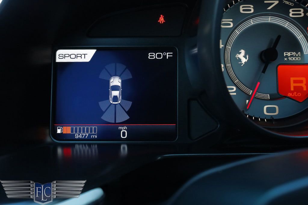 Used 2020 Ferrari 812 Superfast image 27