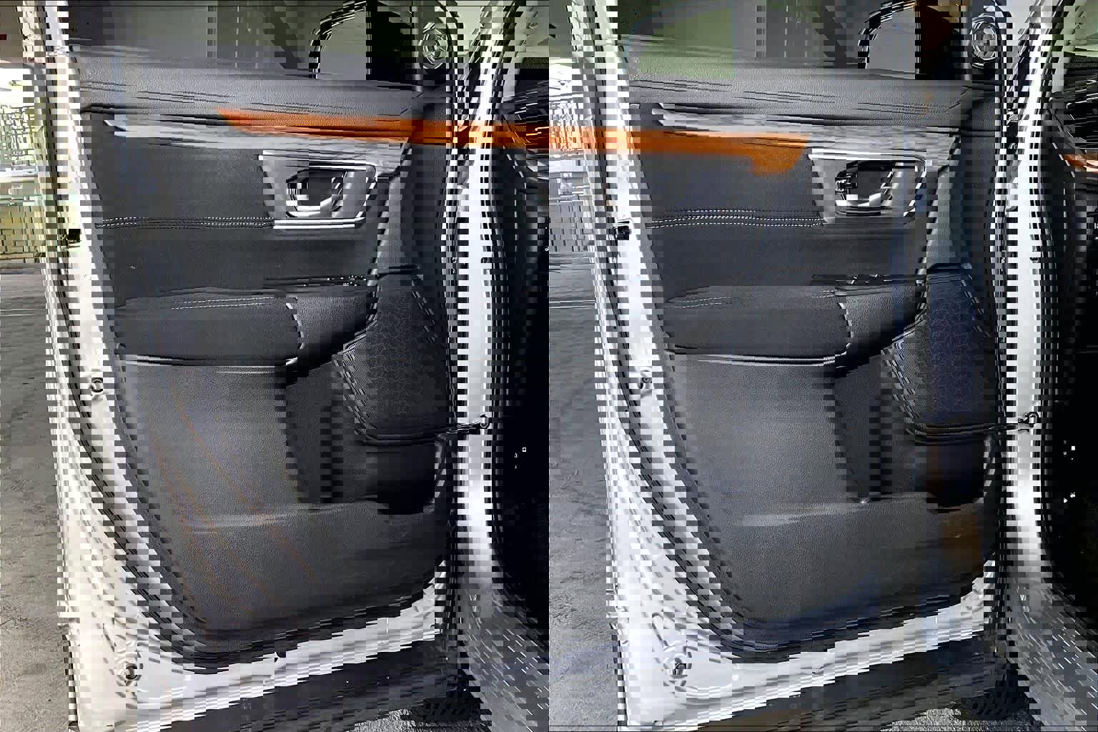 Used 2018 Honda CR-V EX image 19