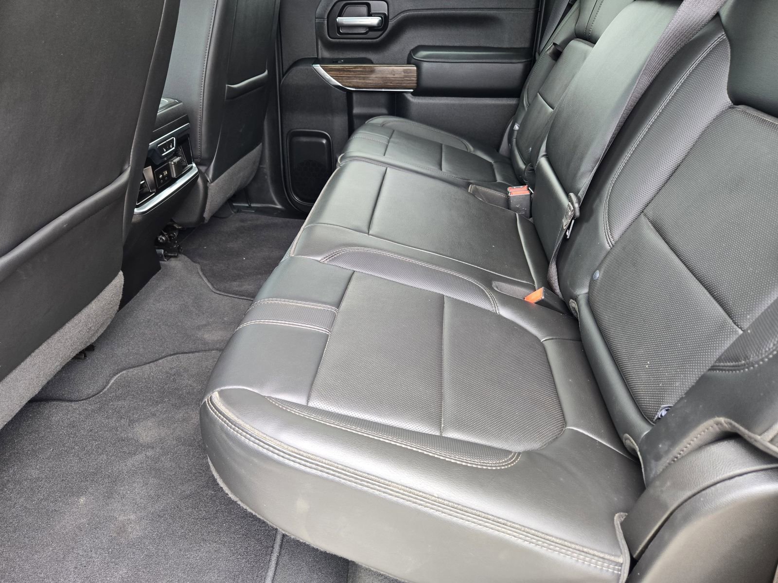 Used 2023 Chevrolet Silverado 3500 High Country w/ Technology Package image 31