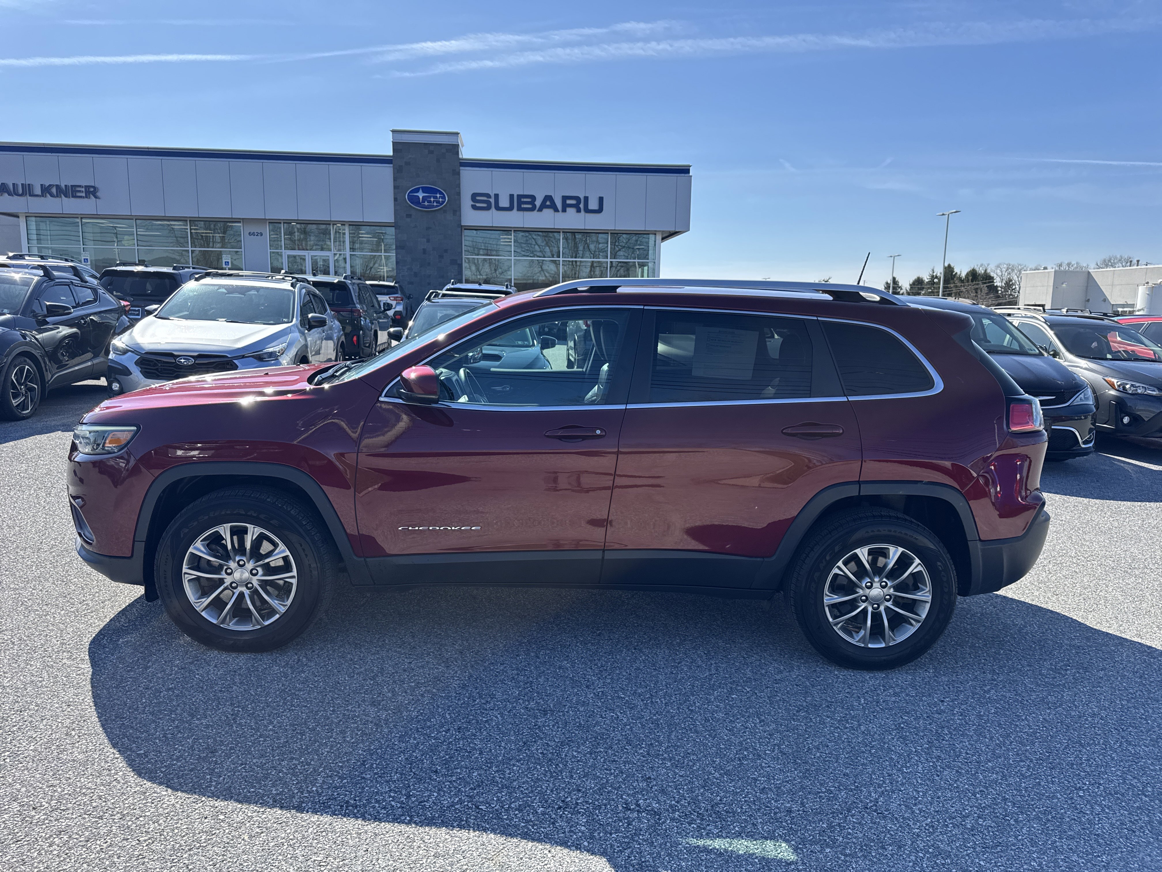 Used 2020 Jeep Cherokee Latitude Plus w/ Cold Weather Group image 5