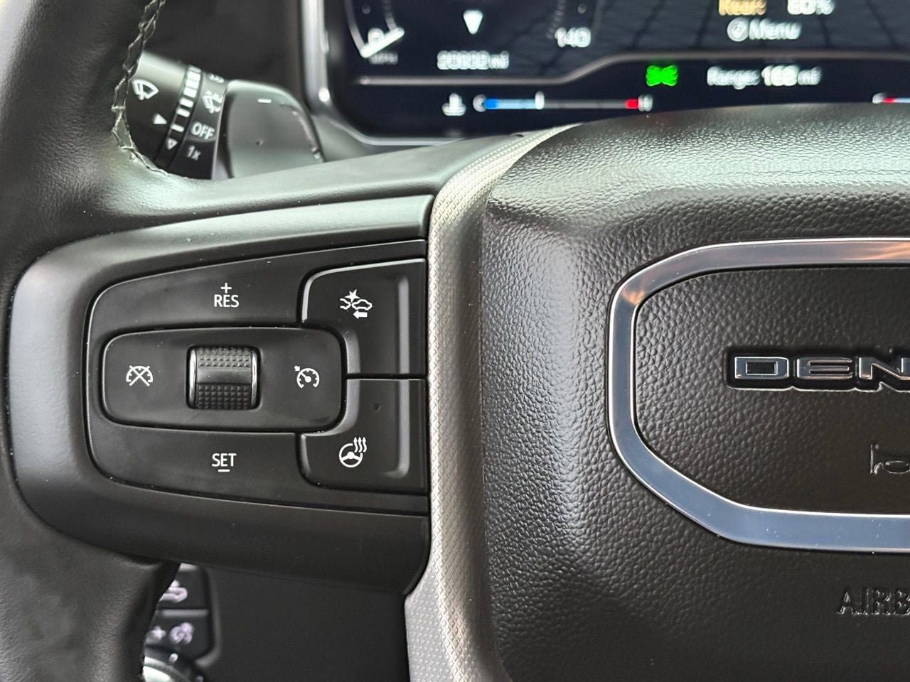 Used 2025 GMC Sierra 1500 Denali w/ Technology Package AWD/4WD image 22