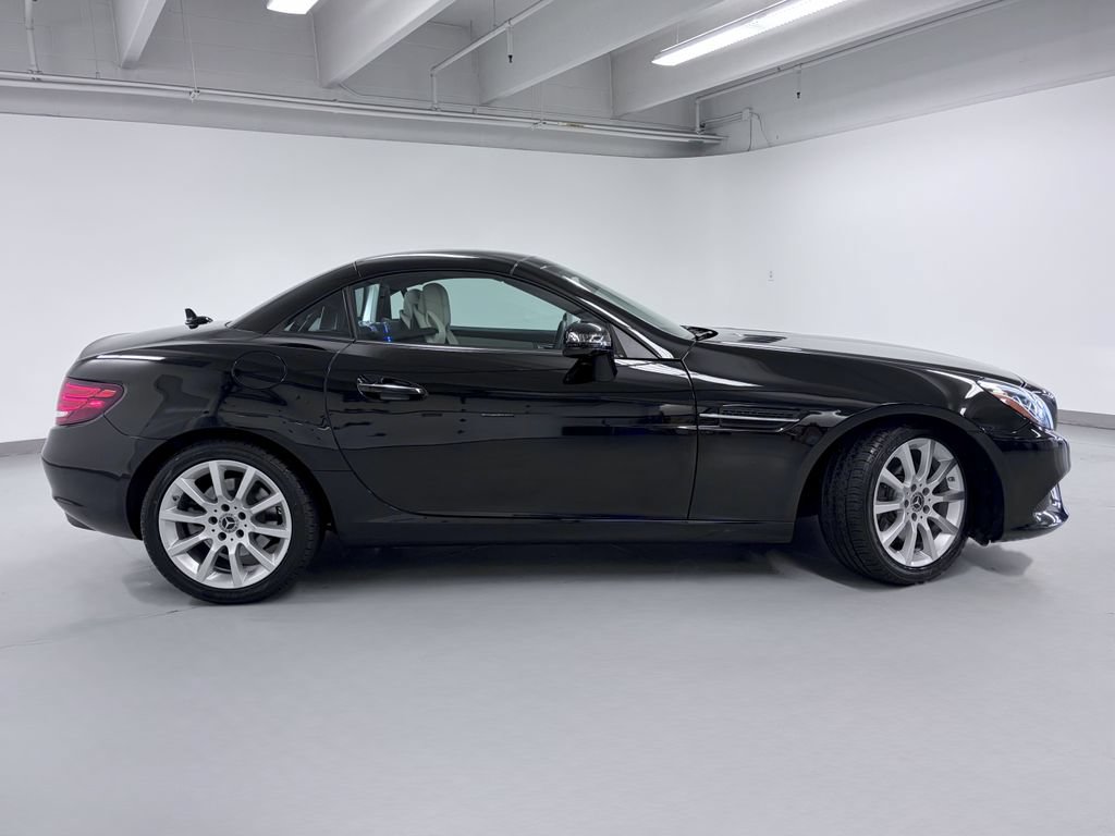 Used 2017 Mercedes-Benz SLC 300 image 7