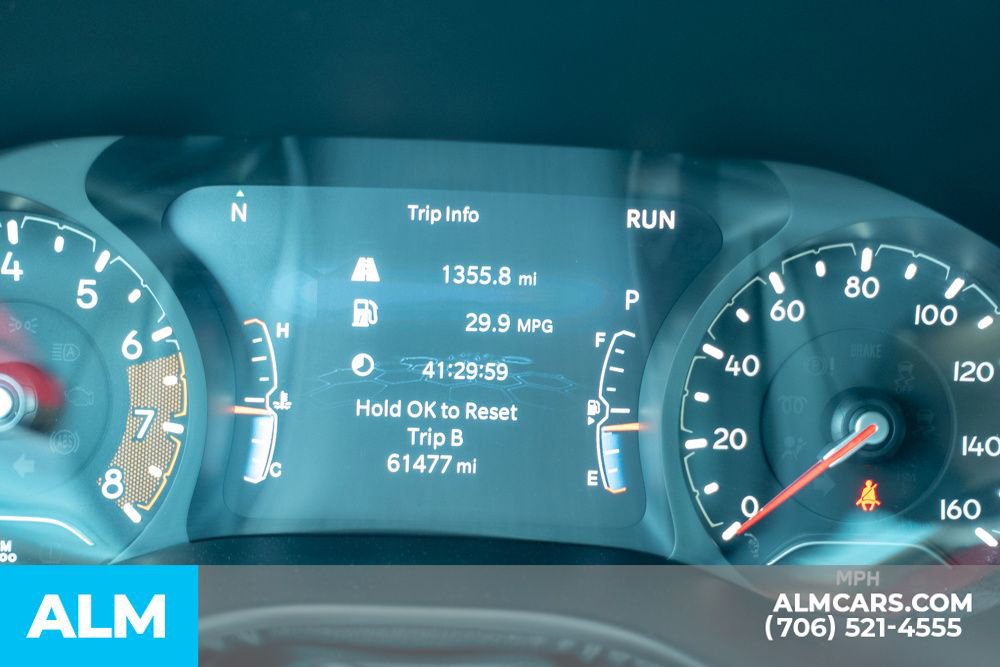 Used 2024 Jeep Compass Latitude image 29