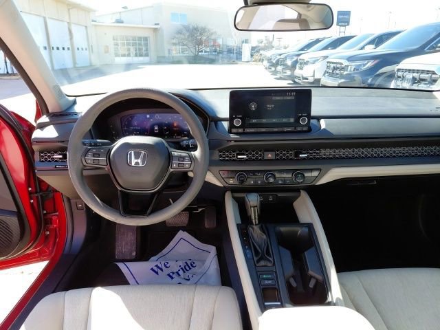 Used 2023 Honda Accord EX image 26