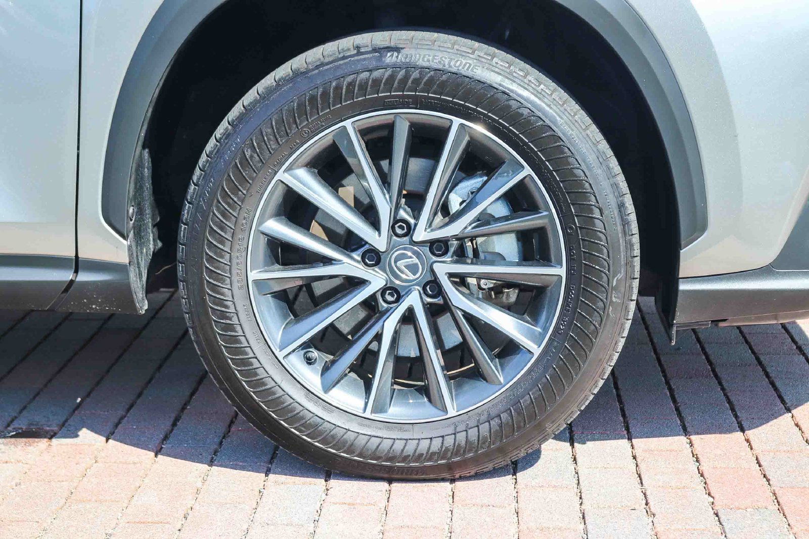 Used 2024 Lexus NX 350h AWD image 9