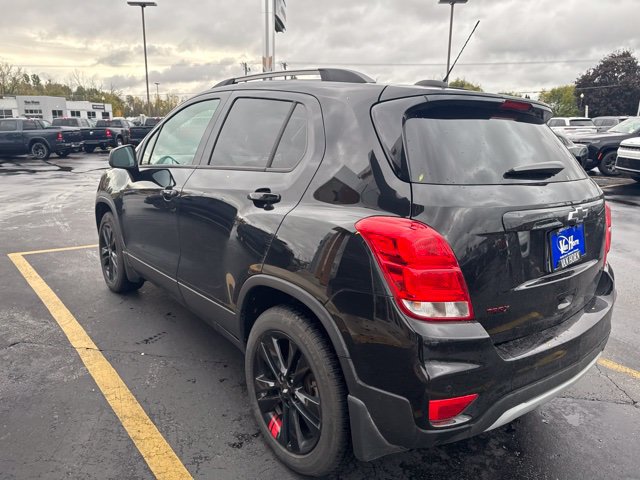 Used 2021 Chevrolet Trax LT w/ Redline Edition AWD/4WD image 7