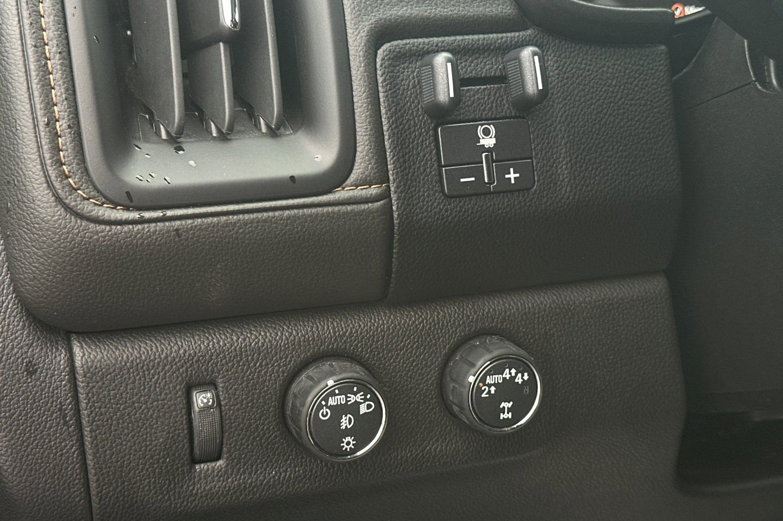 Used 2022 GMC Canyon AT4 w/ Trailering Package AWD/4WD image 34