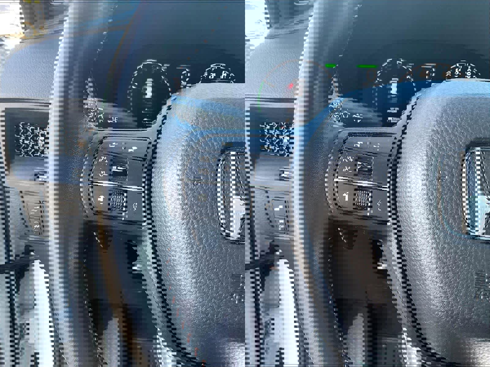 Used 2025 Honda CR-V Sport-L image 18