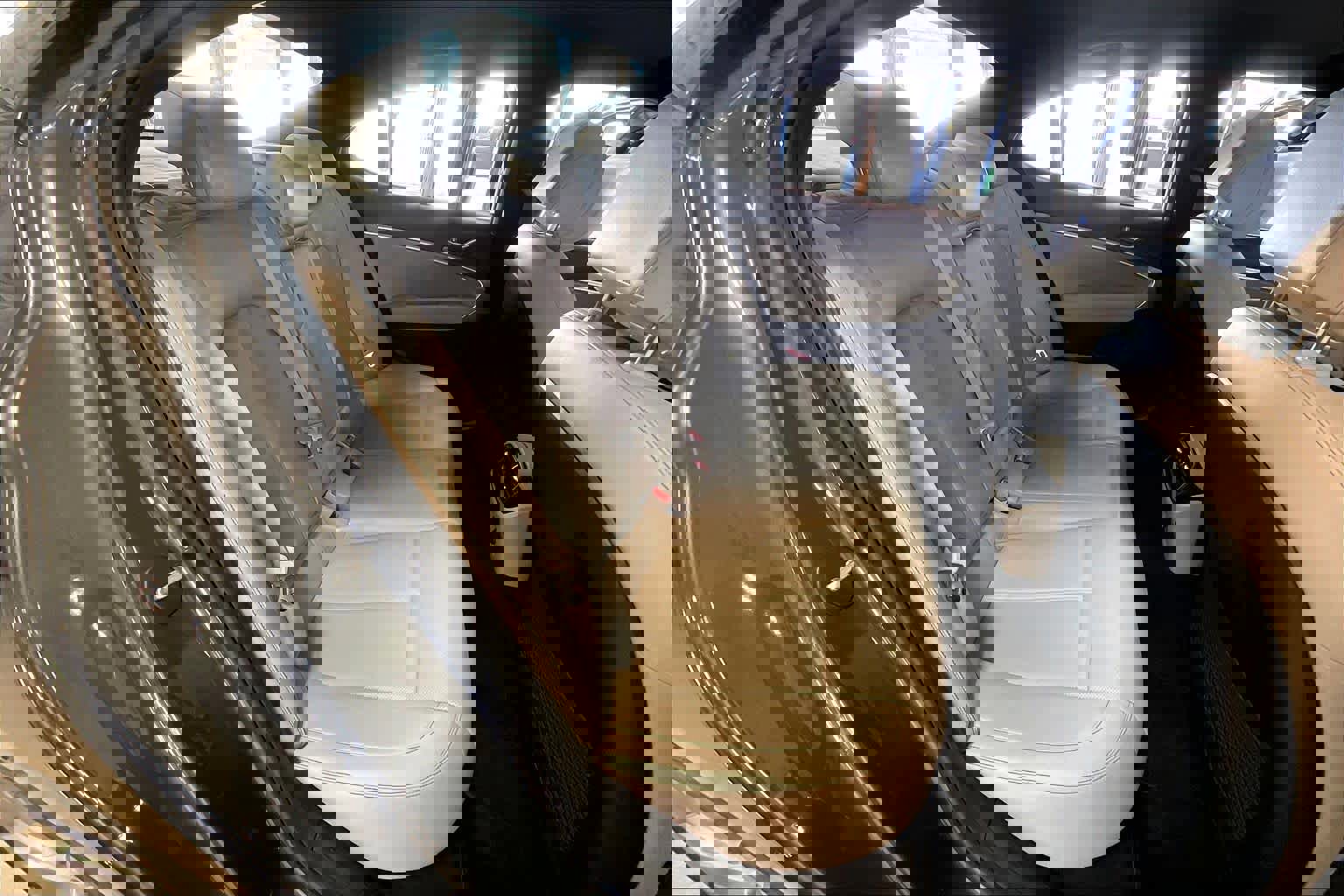 Used 2022 Genesis G70 2.0T image 19