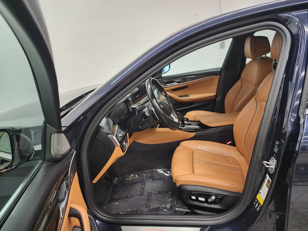Used 2020 BMW 530i xDrive w/ Executive Package AWD/4WD image 12