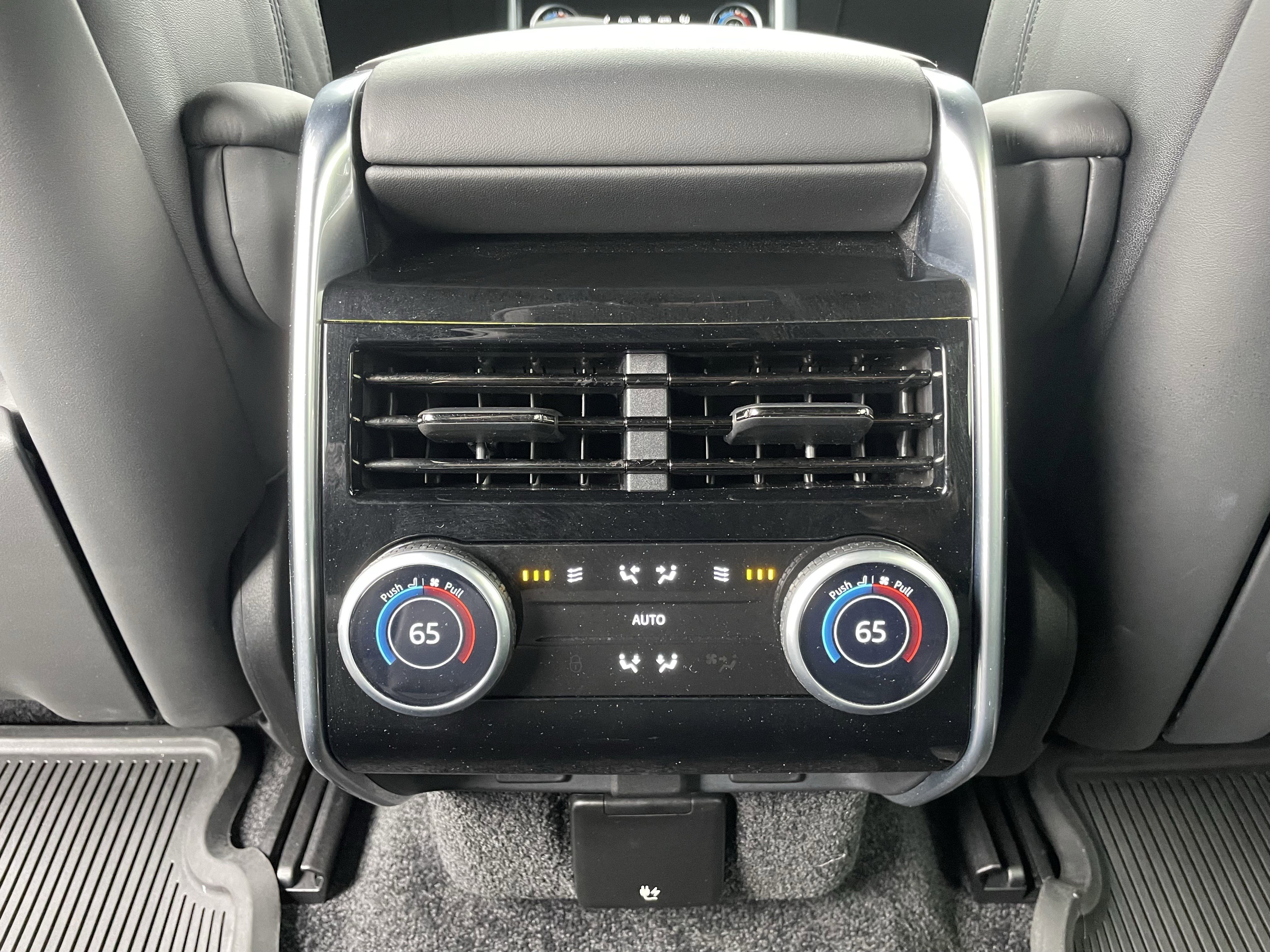 Certified 2023 Land Rover Range Rover SE image 25